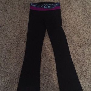 Ivivva black leggings